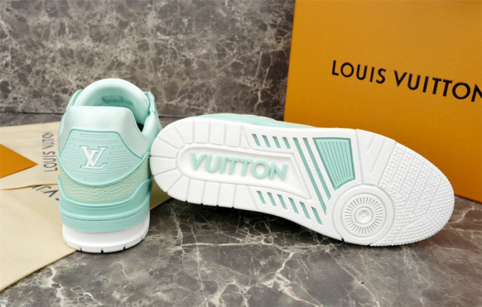 lv snekaers l0000311