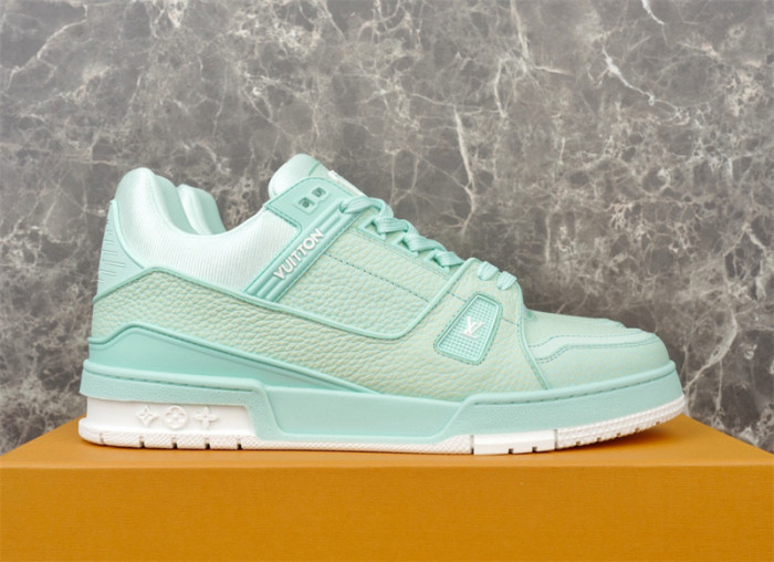 lv snekaers l0000311