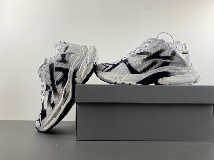 Ba*len*cia*ga runner sneaker wrung-9010