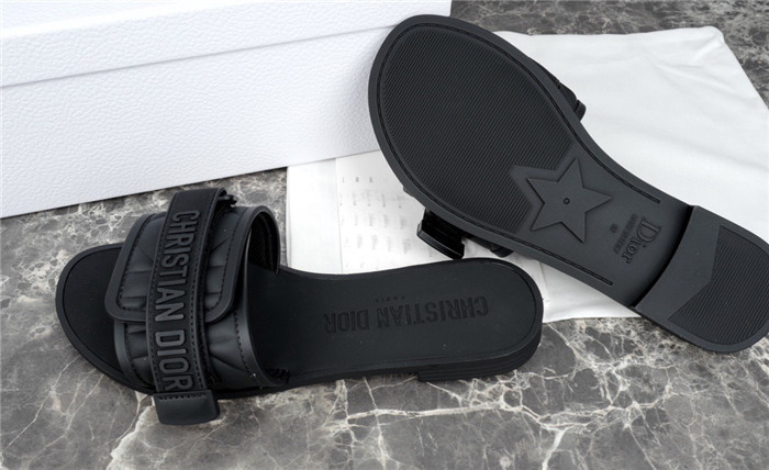 dio* sandals ds42