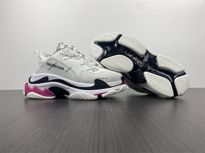Ba*len*cia*ga triple s sneaker 80000250
