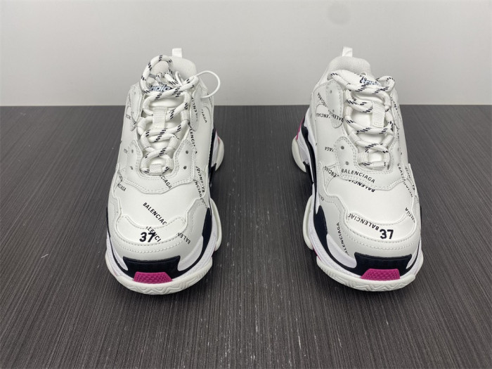 Ba*len*cia*ga triple s sneaker 80000250