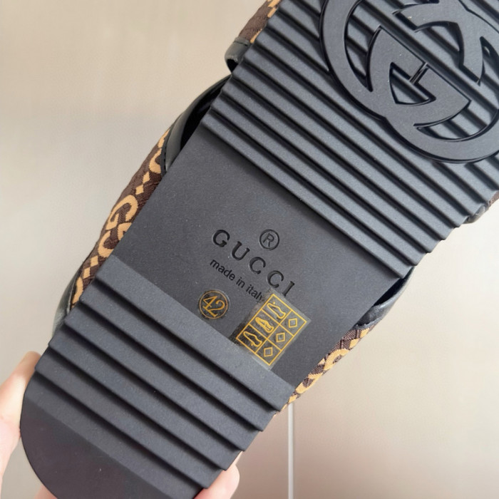 gucc* sandal122