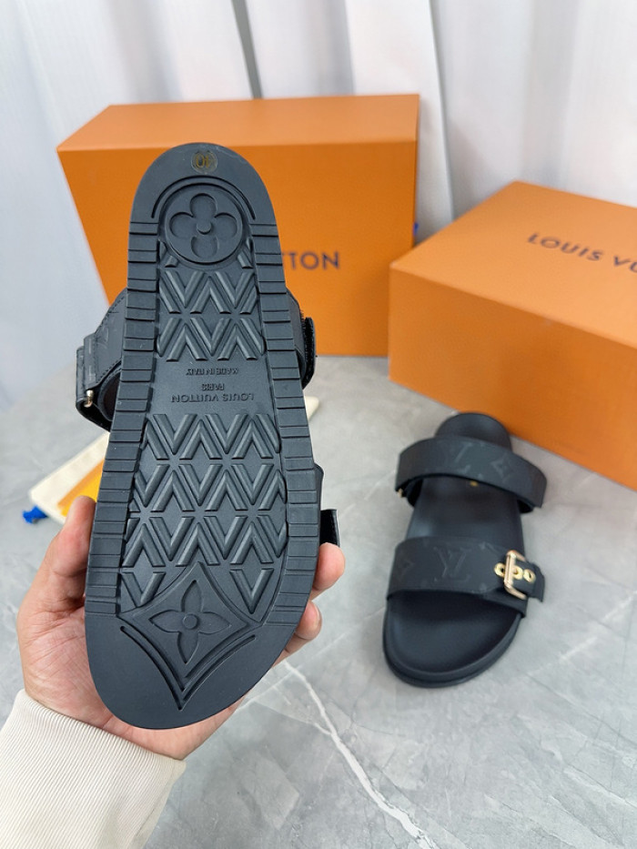 l&v sandal 67