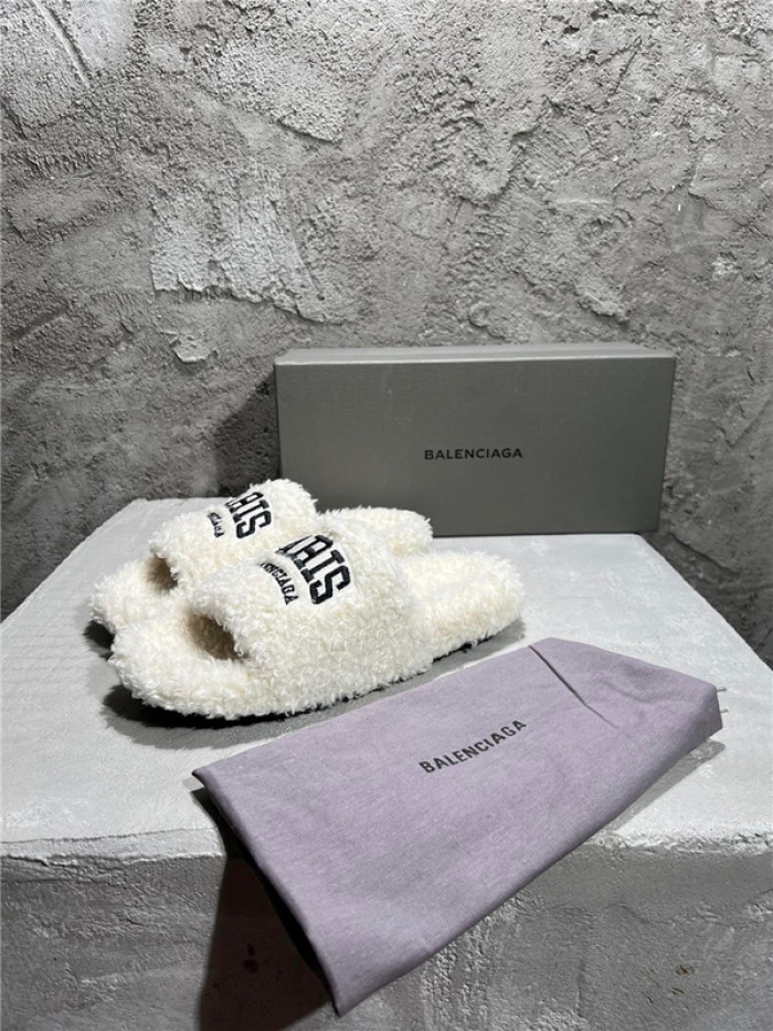balenciag* sandal bs54