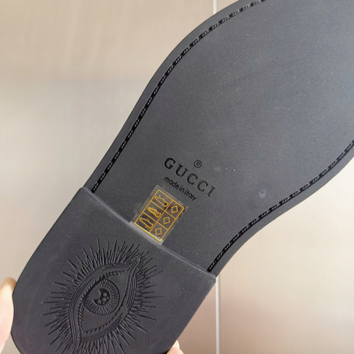 gucc* sandal120