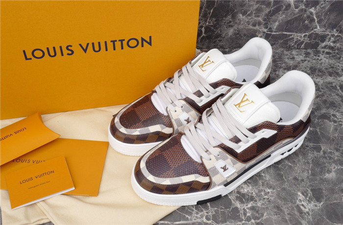 lv snekaers l0000329