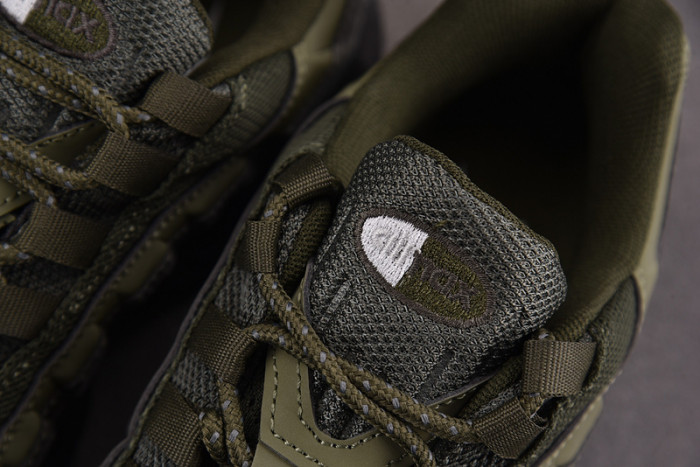 nike air max 95 cargo khaki reflective dz4511-300