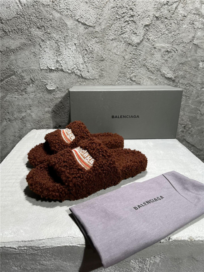 balenciag* sandal bs60