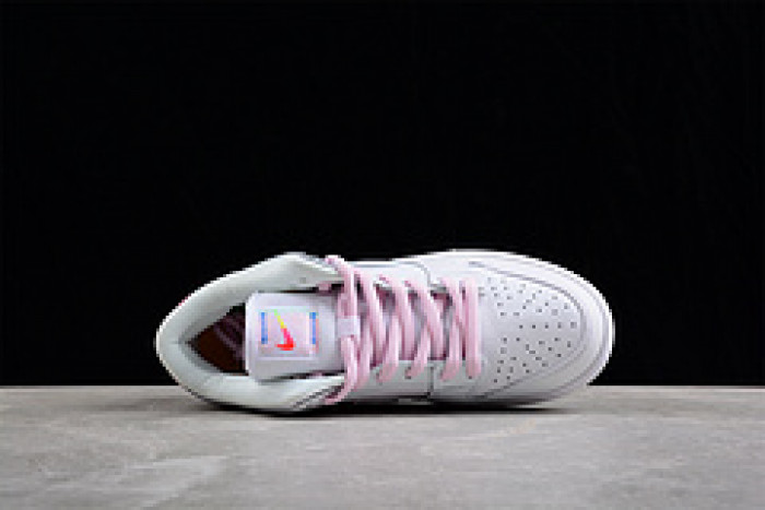 nike sb dunk low “be true” dr4876-100