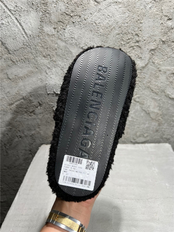 balenciag* sandal bs49