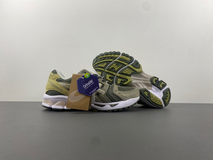As*ic*s sneakers 1203a019
