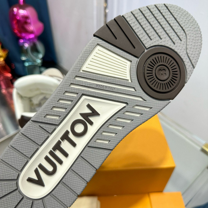lv snekaers l0000141