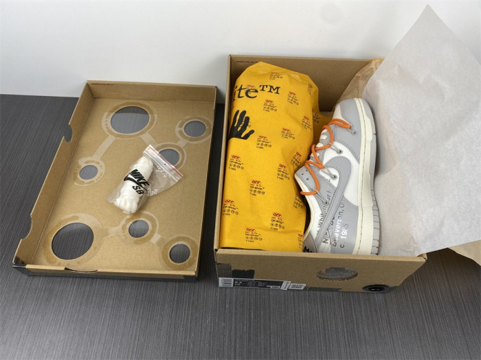 dunk low “44 of 50” dm1602-104