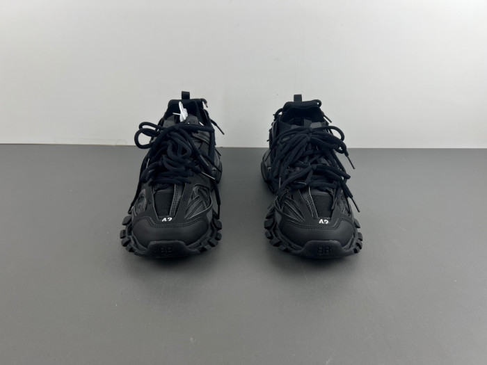 Ba*len*cia*ga track w3co1 1000