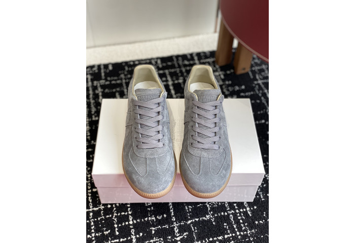 MAISON MARGIELA CALFSKIN S57WS0327