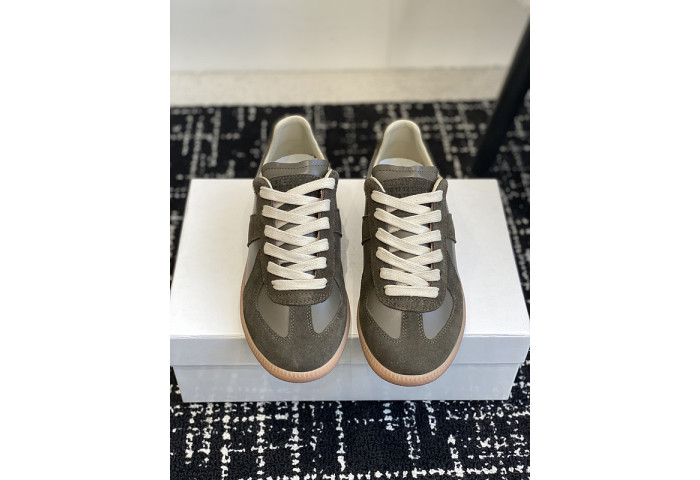 MAISON MARGIELA CALFSKIN S57WS0267