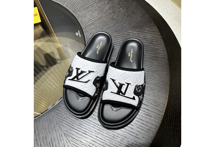 L&V sandal 169