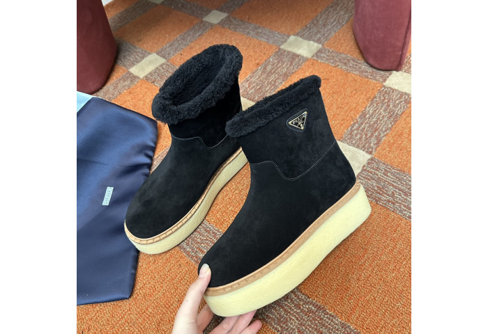 PRAD* boots P132