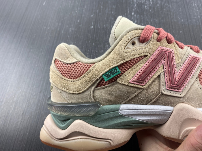 Bape x New Balance 2002R M2002RHO DFY13