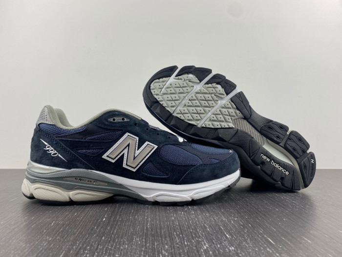 Bape x New Balance 2002R M2002RHO DFY18