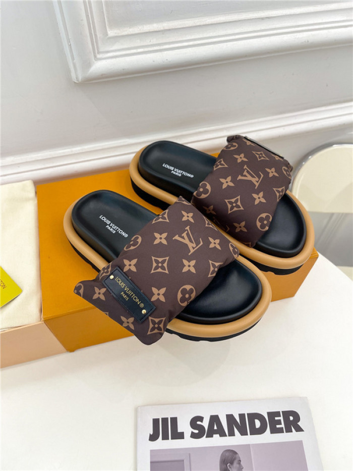 L&V sandal 226