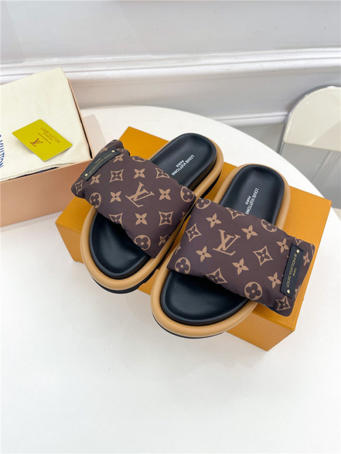 L&V sandal 226