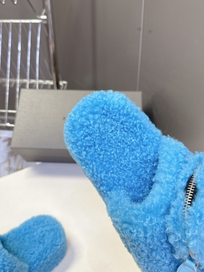 Balenciag* Sandal BS87