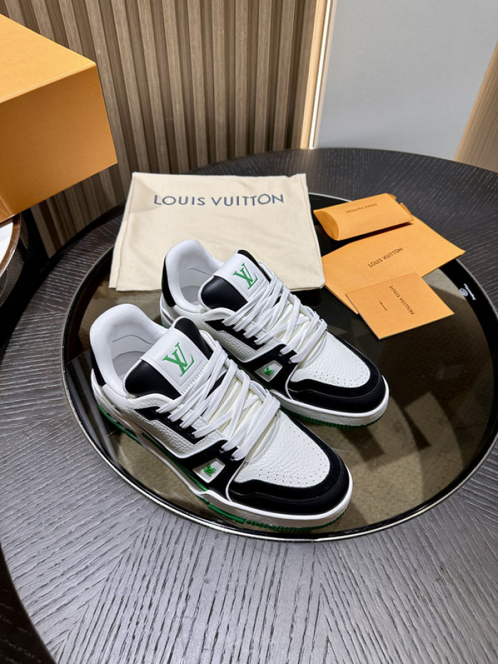 LV snekaers L0000380