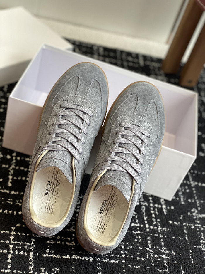 MAISON MARGIELA CALFSKIN S57WS0327