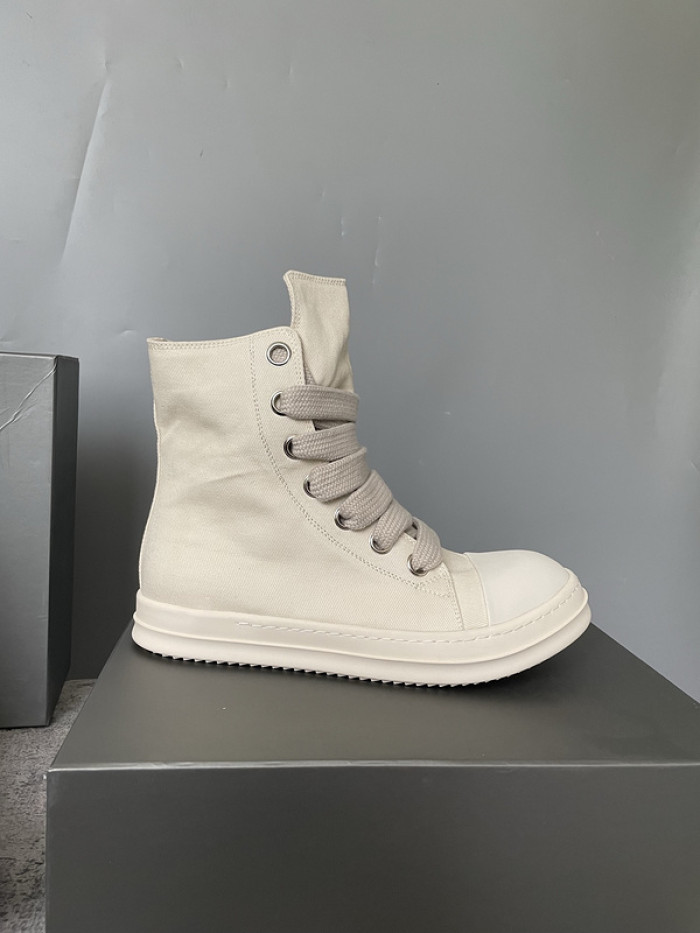 Rick Owe* R0000335