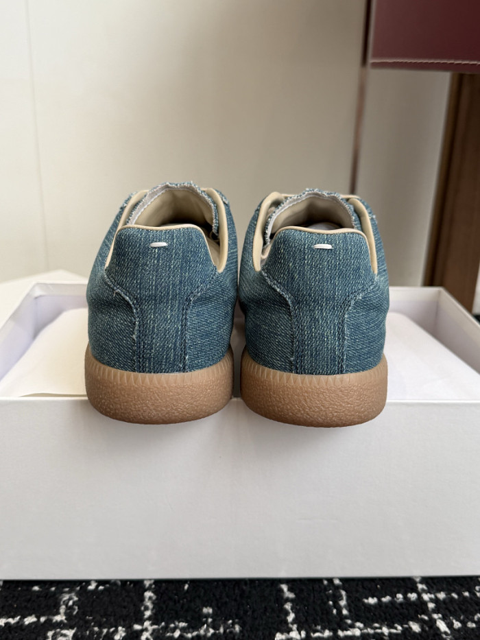 Ma1s0n Marg*e1a CALFSKIN S57WS0390