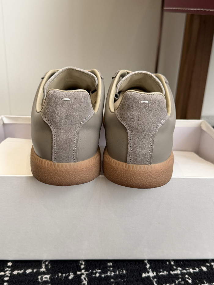 Ma1s0n Marg*e1a CALFSKIN S57WS0394