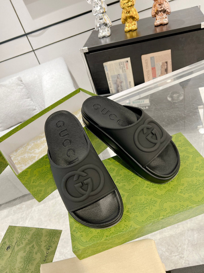 G*u*i* sandal148