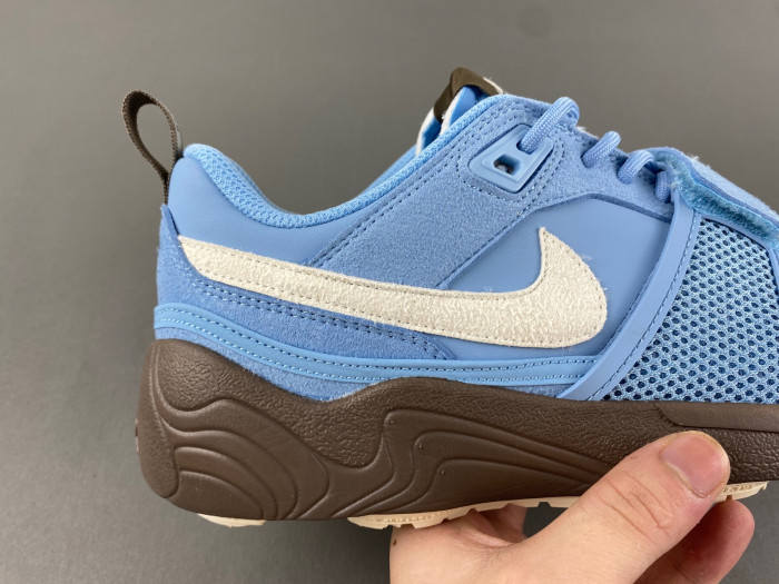 Nike Zoom Field Jaxx SP Travis Scott HQ3072-400