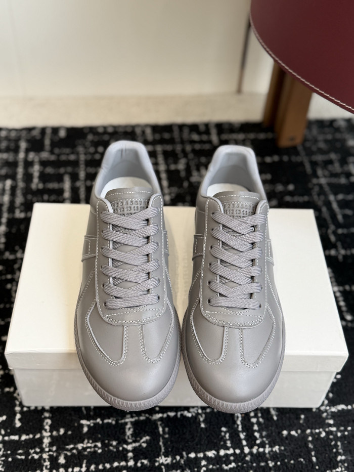 Ma1s0n Marg*e1a CALFSKIN S57WS0443