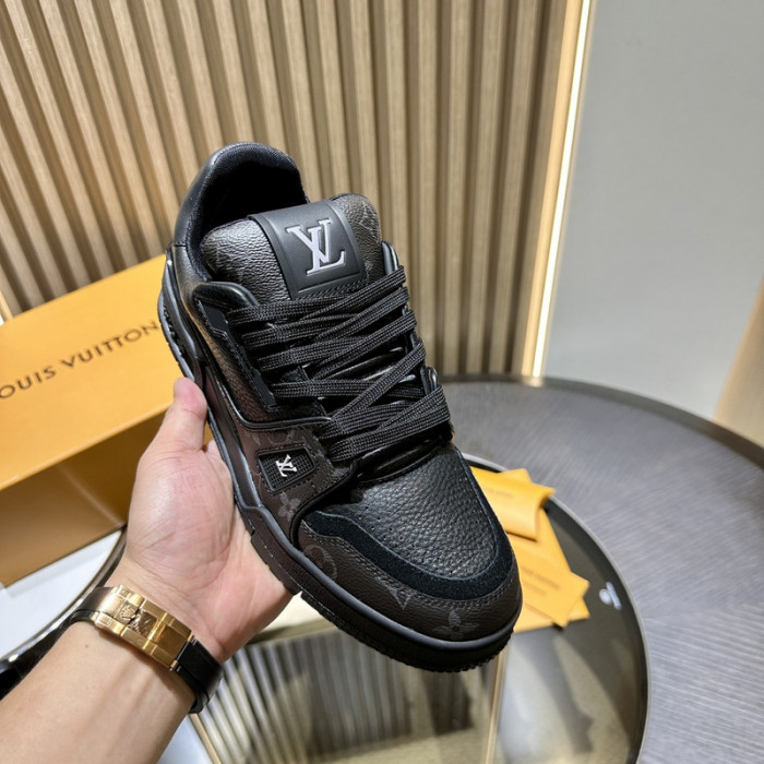 LV snekaers L0000436