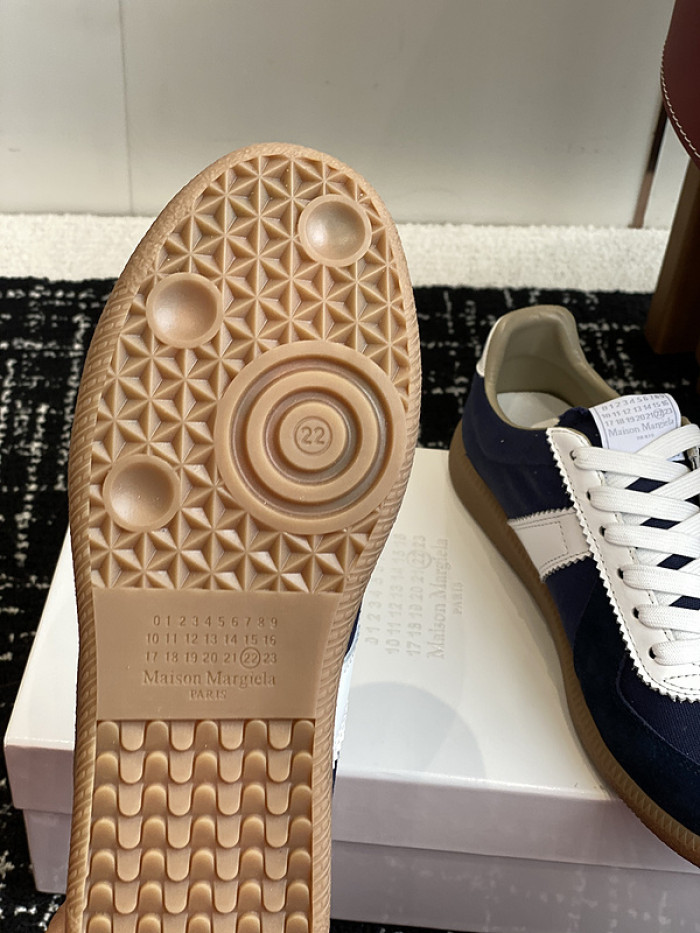 MAISON MARGIELA CALFSKIN S57WS0317
