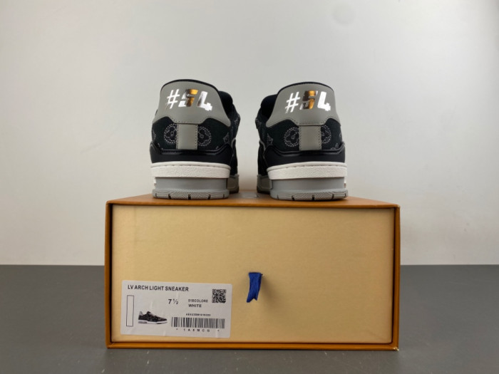 LV snekaers L0000756