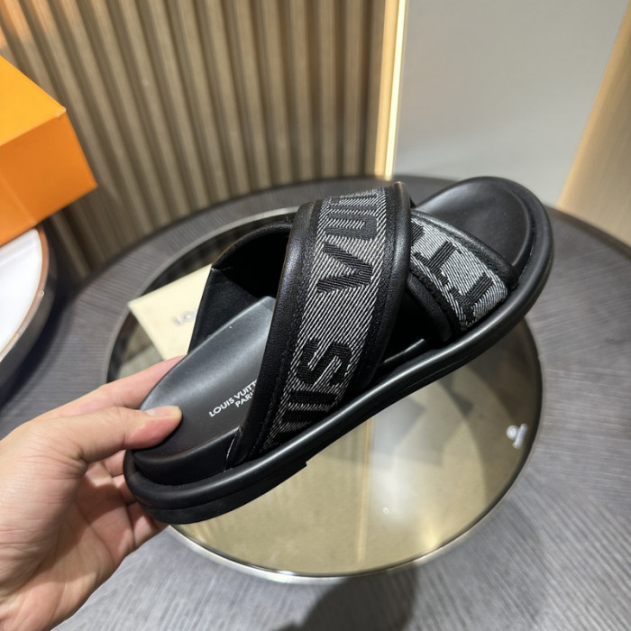 L&V sandal 135