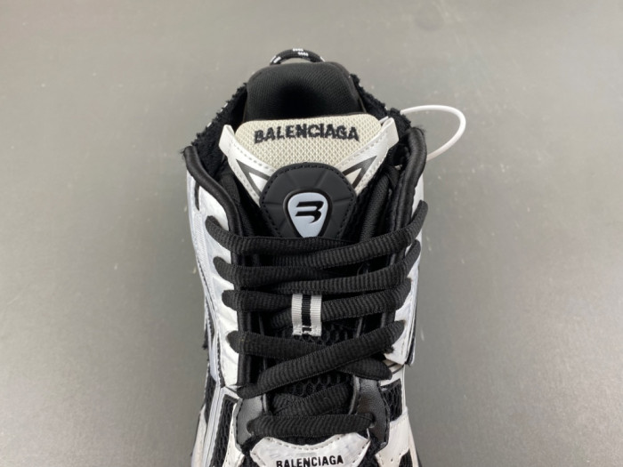 Ba1en*iaga Runner LED sneaker W3RB2 9010