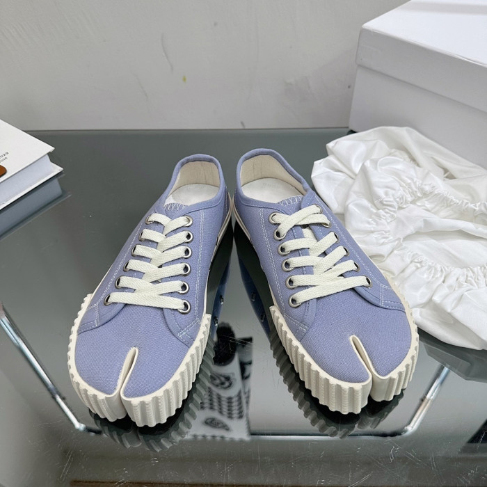Ma1s0n Marg*e1a CALFSKIN S57WS0370