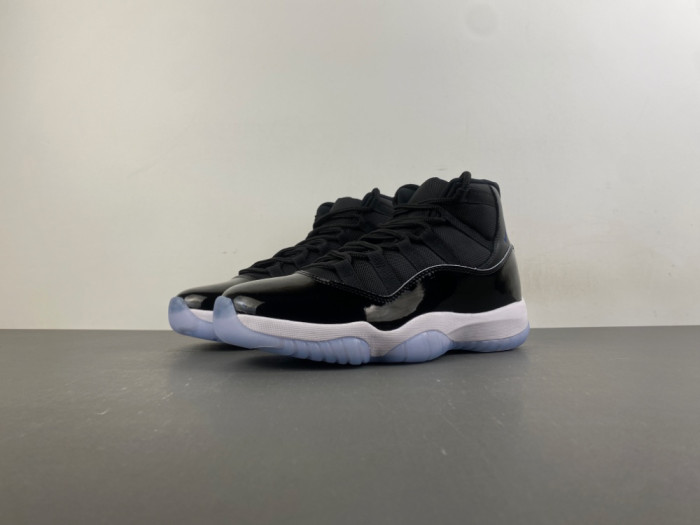Air Jordan 11 Retro Space Jam (2026) CT8012-900