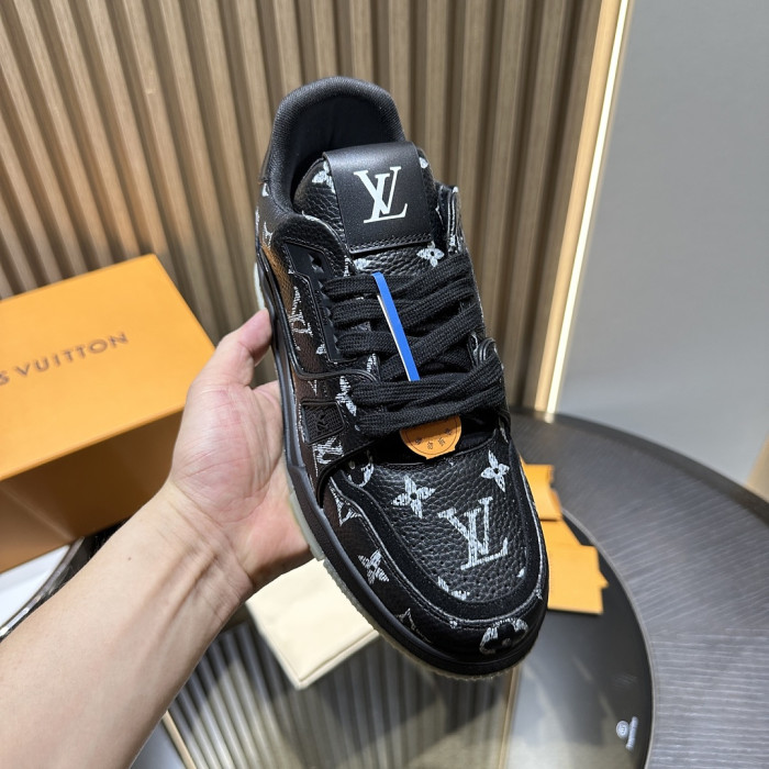 LV snekaers L0000883