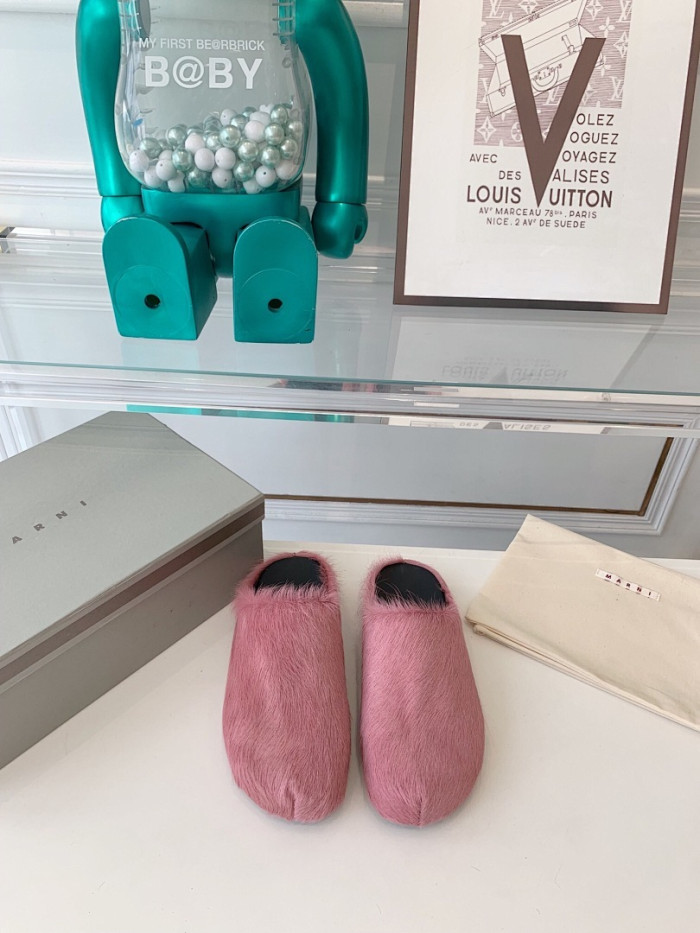 Marni Slides M015