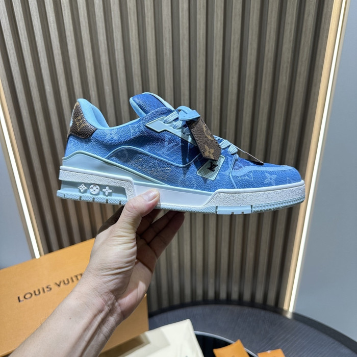LV snekaers L0000738