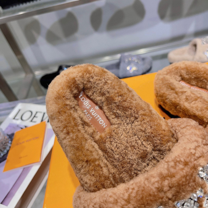 L&V sandal 101
