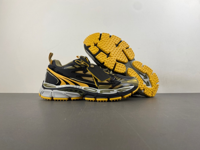 Off-White Be right back OWIA289F52