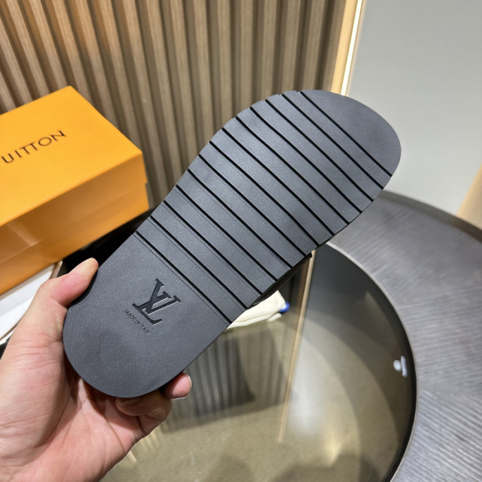 L&V sandal 159