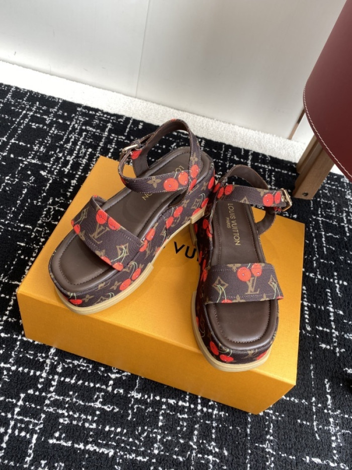 L&V sandal 236
